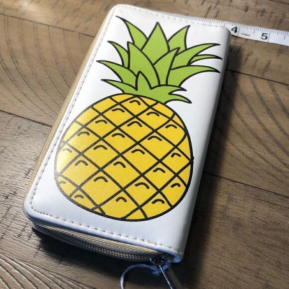 NWT Neon Pineapple 🍍Security Zip Vegan Wallet. Roomy! - Picture 11 of 17